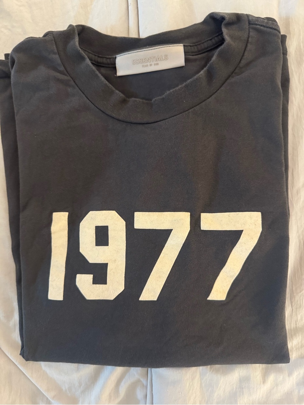 ESSENTIALS Men’s 1977 Graphic Short Sleeve Tee - Charcoal with Off-White Print